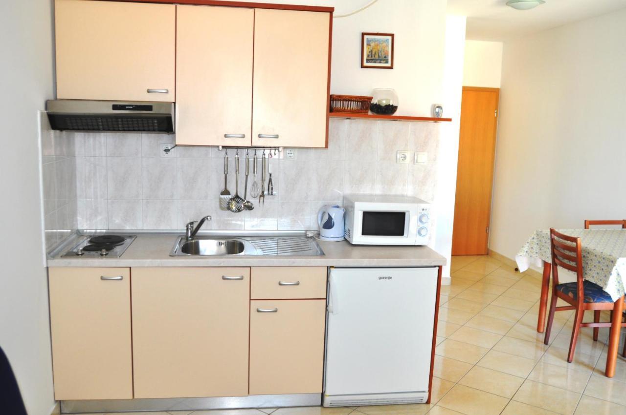 Apartments With A Parking Space Selce, Crikvenica - 11527 Екстер'єр фото